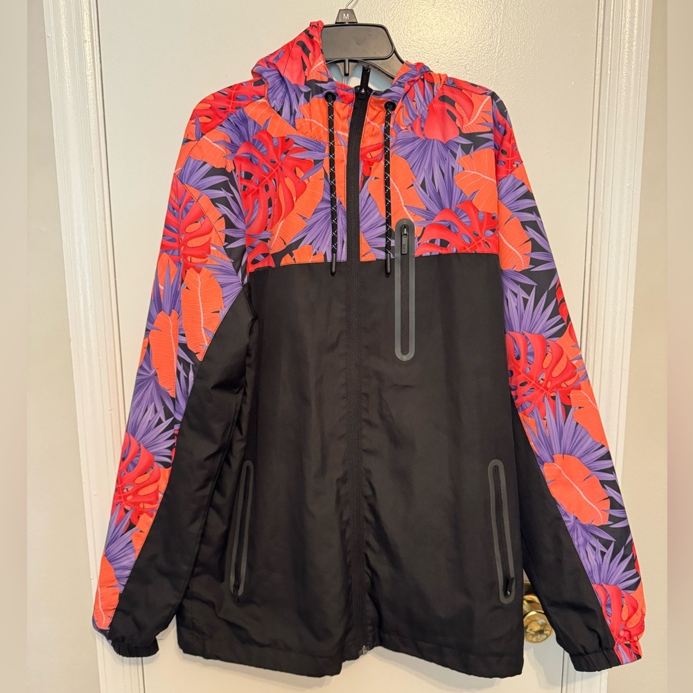CSG Preowned Men's Jacket Windbreaker Zip Up Black Hoodie Pockets Size Small
